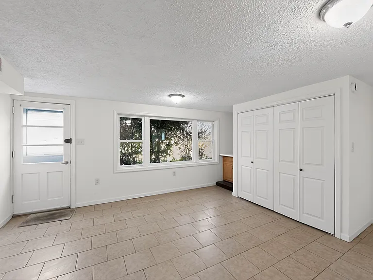 1567 Sugartown Rd — Photo 23