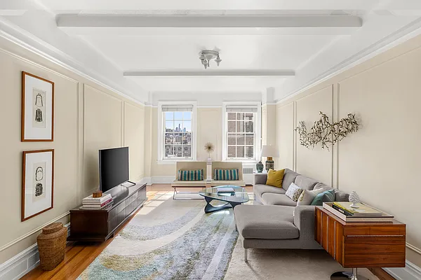 Sold by Compass | media 1