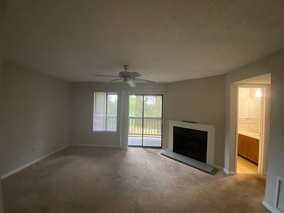 4th image of 3535 Sable Palm Ln #6F
