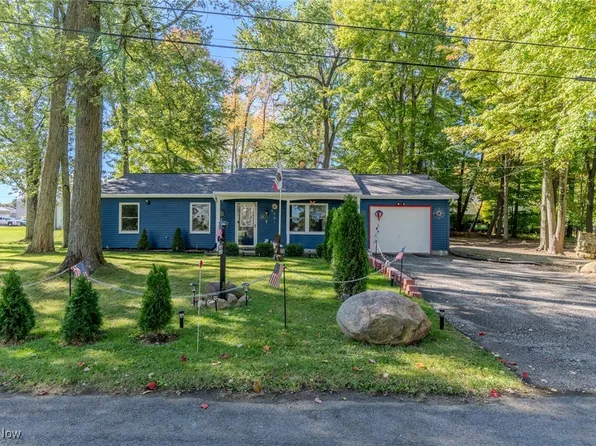 225 Cleveland Ave, Andover, OH 44003