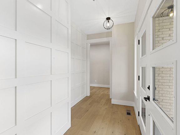 5th image of 1772 E Cobblestone Drive