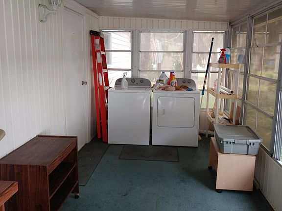 3rd image of 10442 Pleasant Blvd