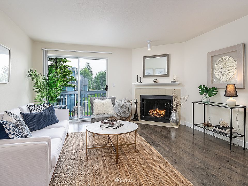 1st image of 16817 Larch Way #D-203