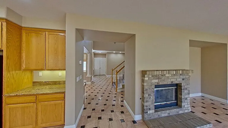 1692 Woodhaven Cir — Photo 73
