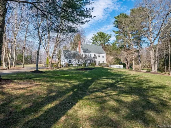 1 White Oak Drive, Clinton, CT 06413