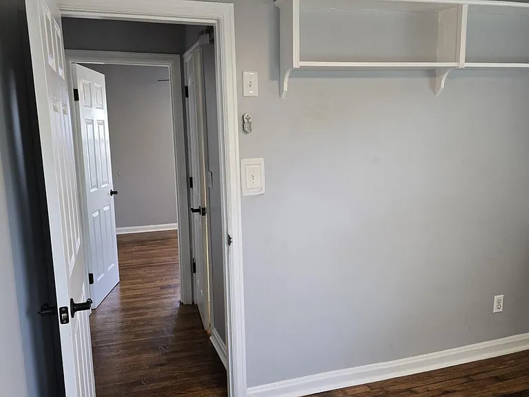 204 S Robbins Ct — Photo 21