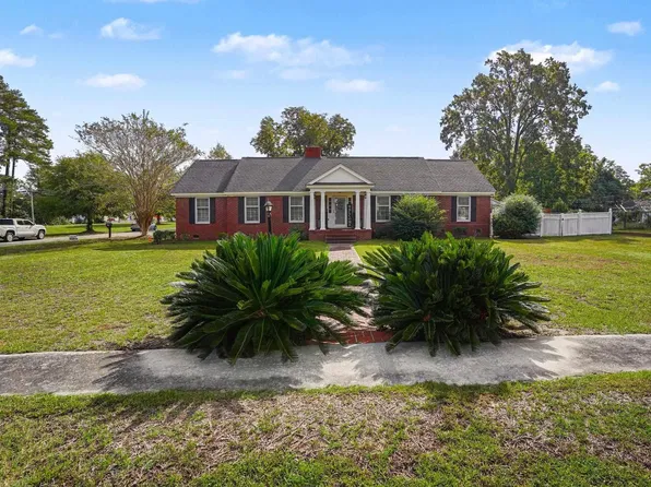 203 S Farr Ave, Andrews, SC 29510