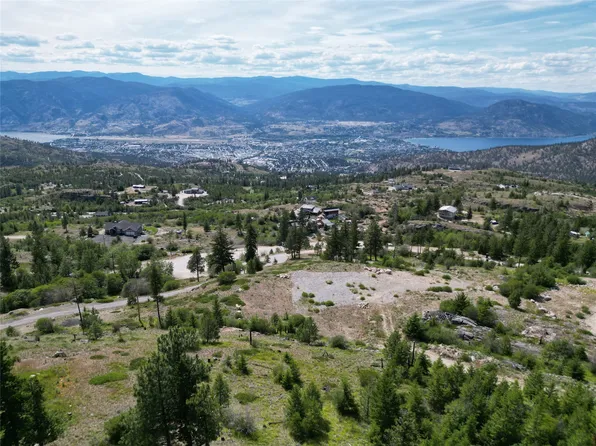 3011 Carmi Rd, Penticton, BC V2A 8V5