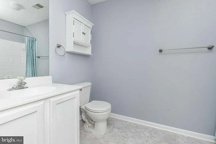 3033 Hunting Ridge Dr — Photo 13
