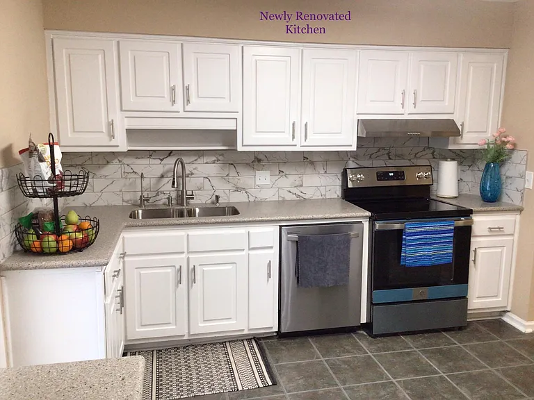 6112 Potomac Cir — Photo 11