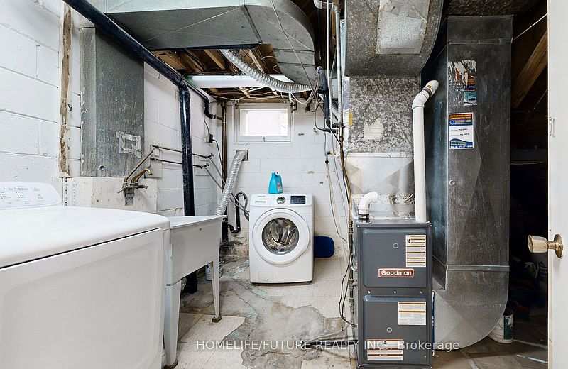 Toronto House for rent - 5 Bedrooms — photo 44
