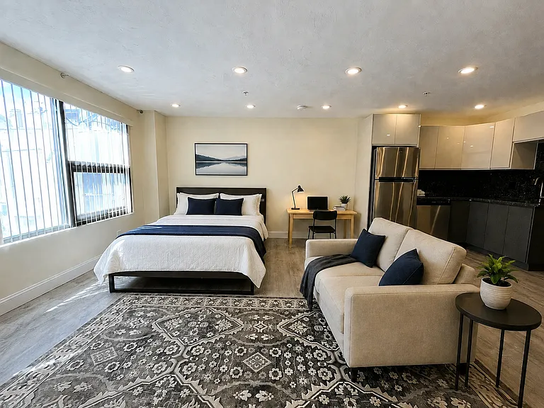 1028-1030 Commonwealth Ave #201 — Photo 7