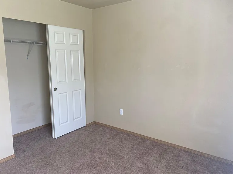8432 E D St — Photo 7