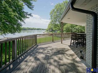 7521 Glenwood Cir, Lincoln, NE 68510