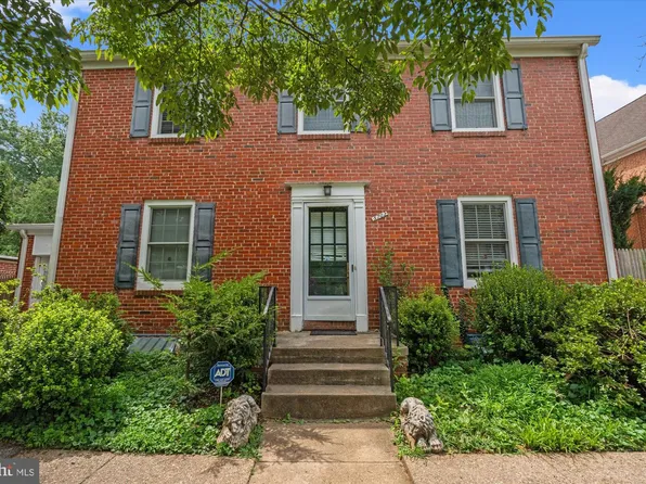 5702 Maiden Ln, Bethesda, MD 20817