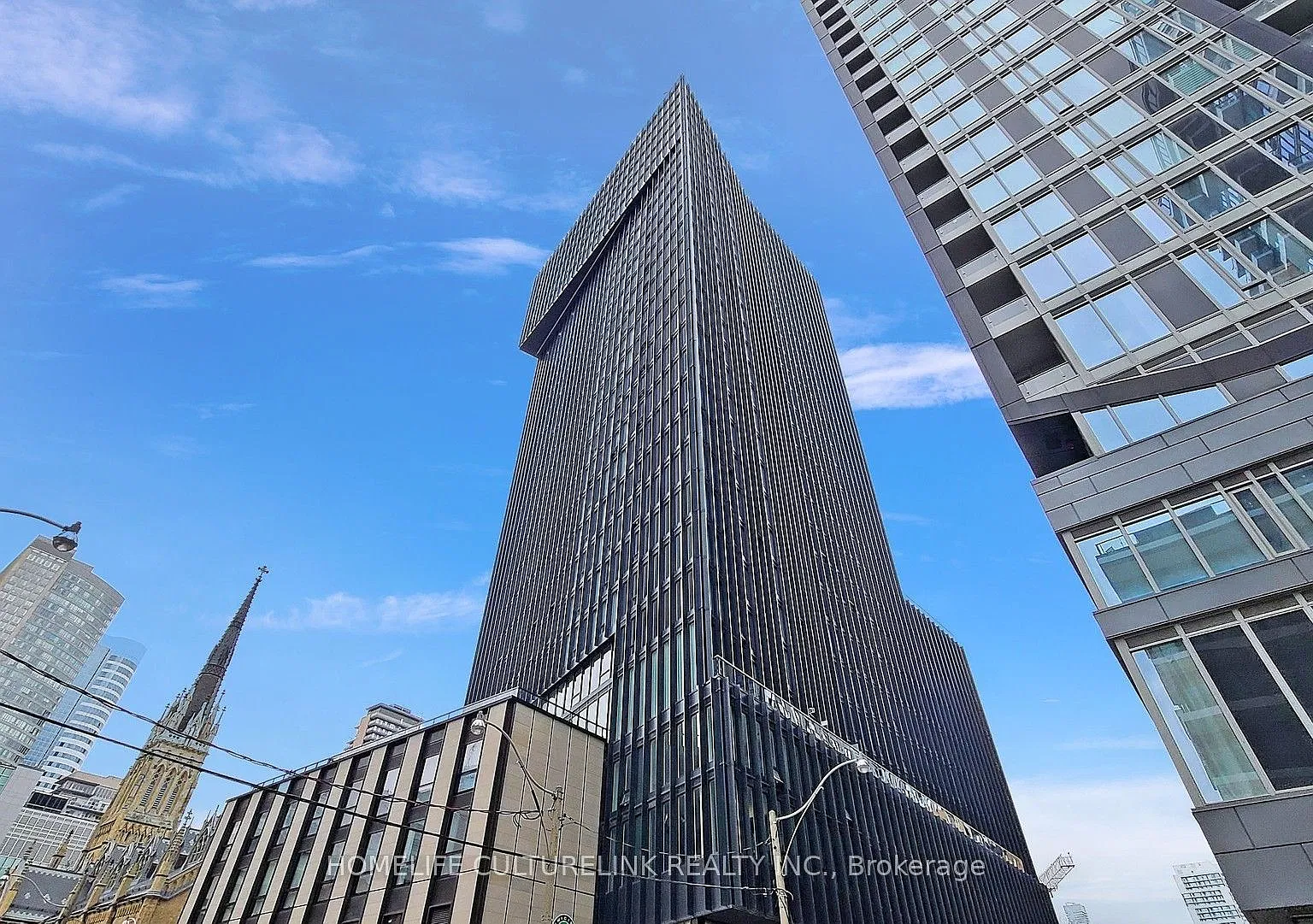 2 bed, $2,450 — Photo 1