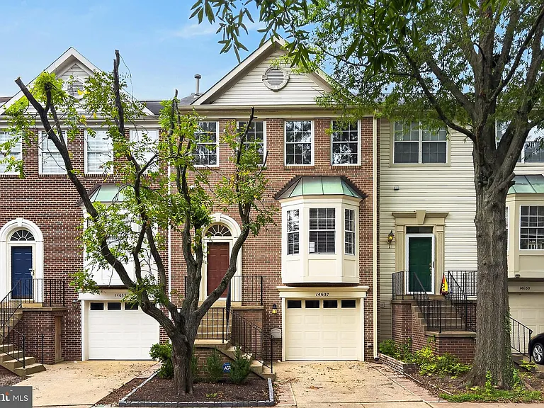 14637 Stream Pond Dr — Photo 1