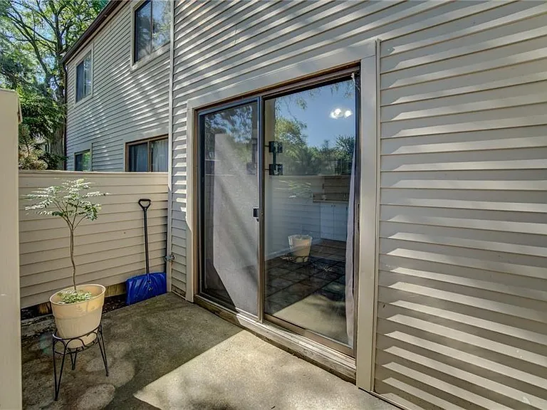1420 Cedarwood Dr — Photo 17