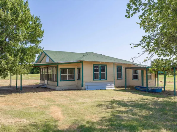 8401 Highway 16, De Leon, TX 76444