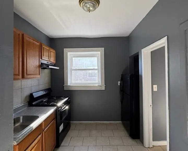 222 Roseville Ave #403 — Photo 1