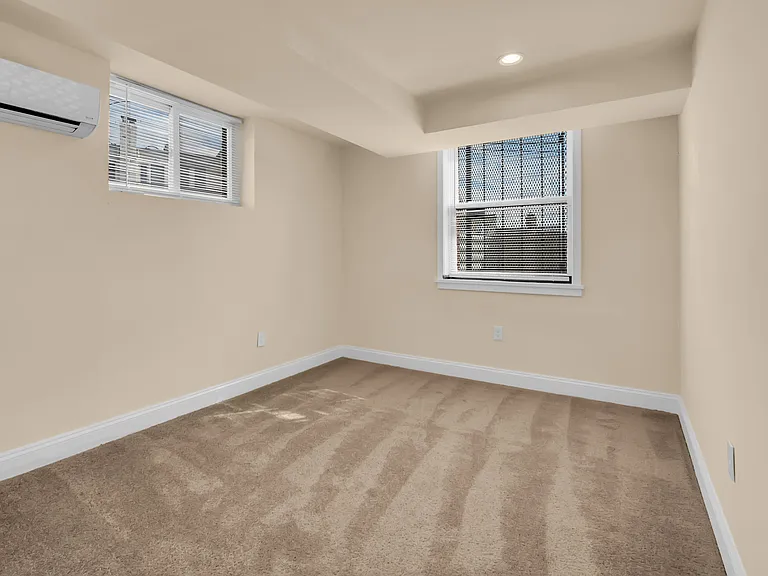 1825 Maryland Avenue — Photo 6