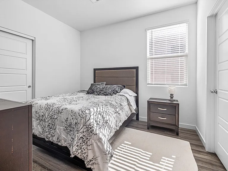 9446 Sequoia Ridge Ave — Photo 14
