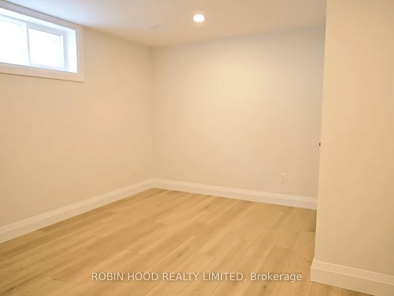 40 Winslow Dr #2 — Photo 16