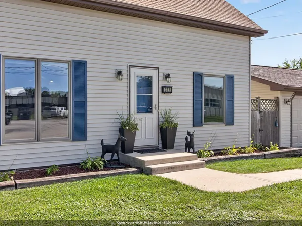 317 S 5th Ave, Winneconne, WI 54986