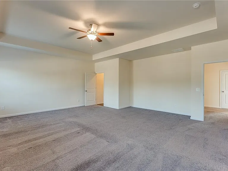 5317 Burrus Ln — Photo 20