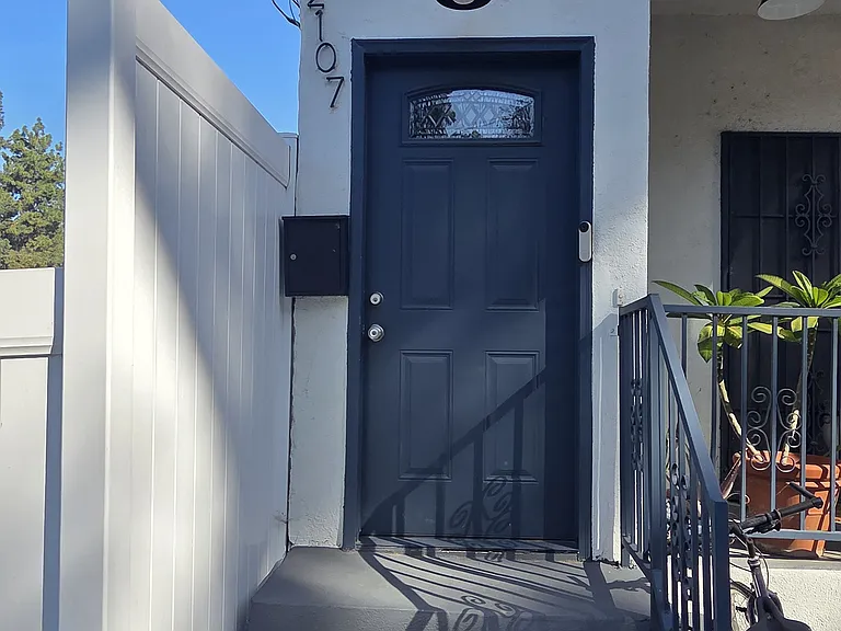 2101 Whitmore Ave #2101 — Photo 1