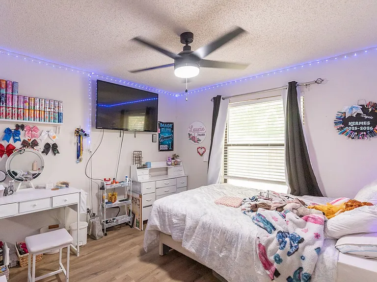 3818 Wake Forest Ln — Photo 14