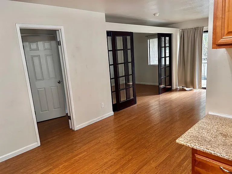 101 Kinross Dr #4 — Photo 45