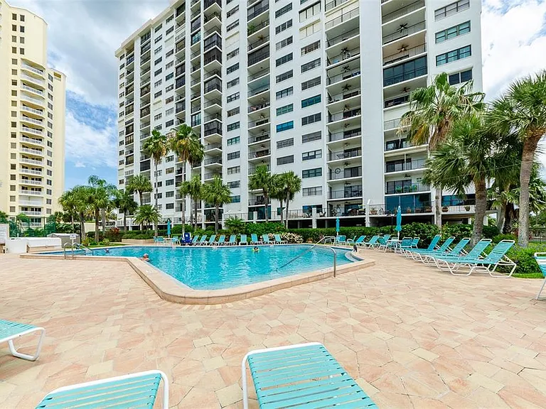 1230 Gulf Blvd #1404 — Photo 9
