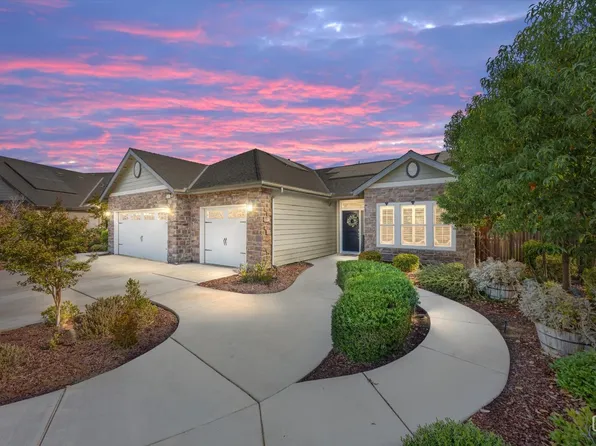 3800 Green Oaks Way, Shafter, CA 93263