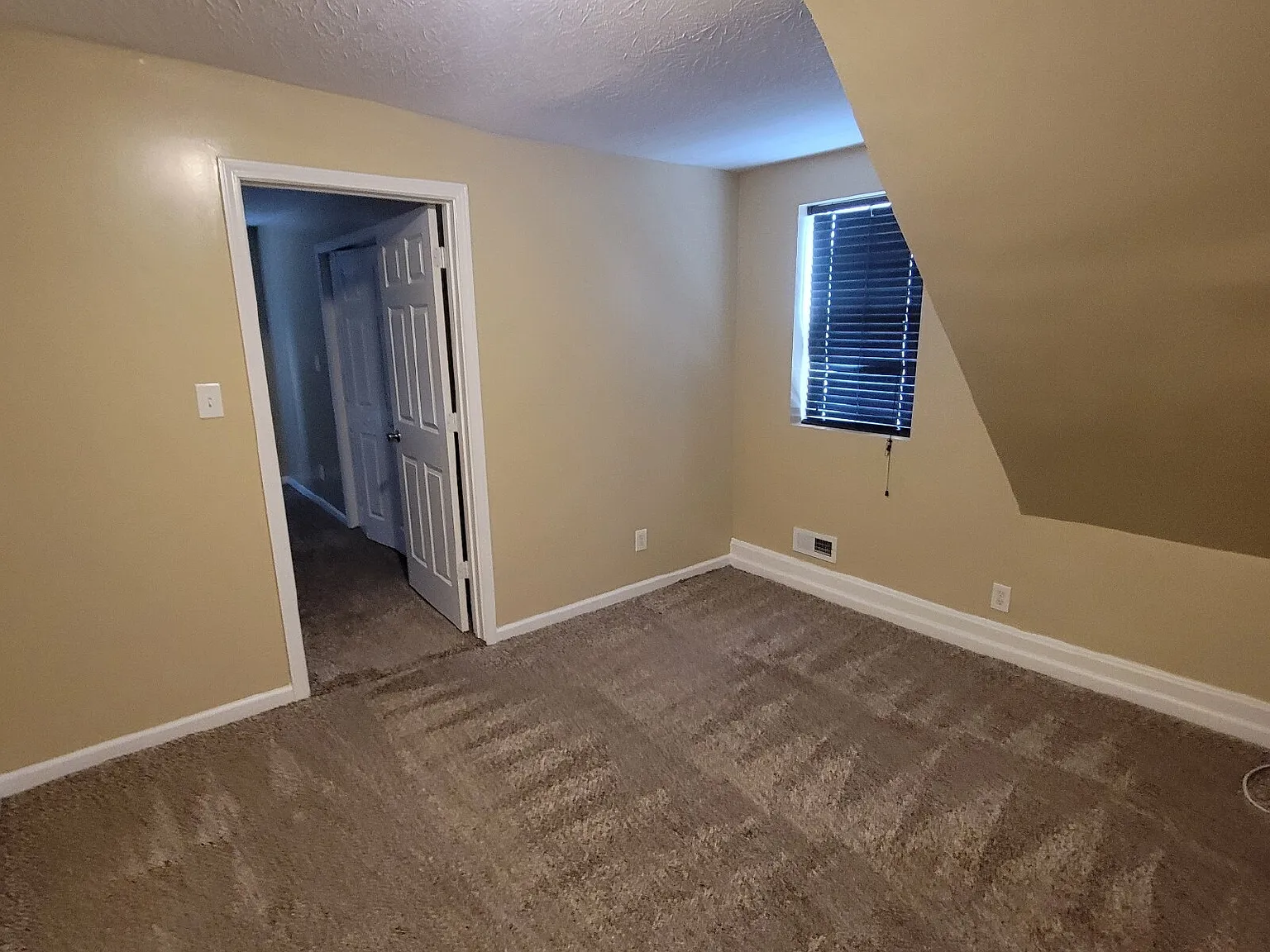 2 bed, 2.0 bath, $1,550 — Photo 4