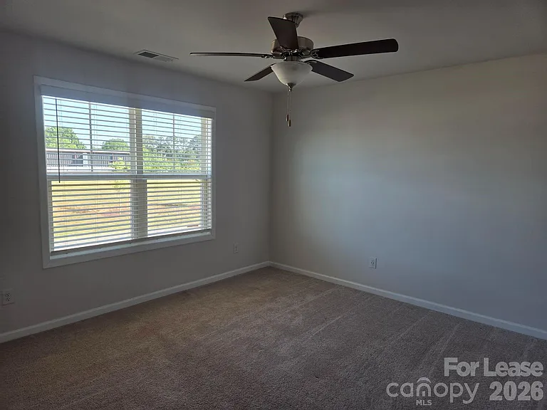 8185 Sheffield Dr — Photo 19