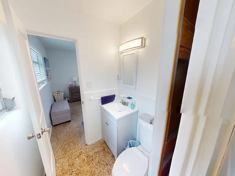 328 Slayton Ave #U — Photo 13