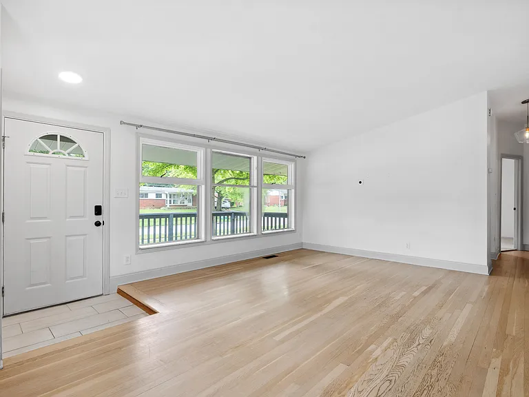 3205 Braddock St — Photo 16