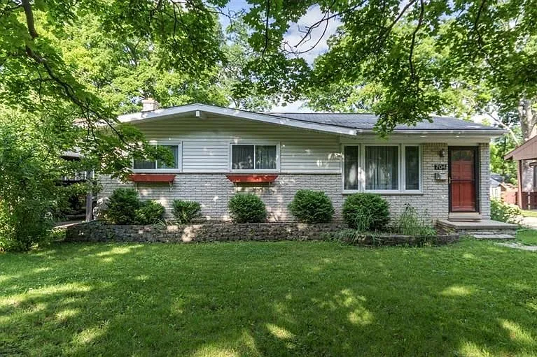 704 Archwood Dr photo 1