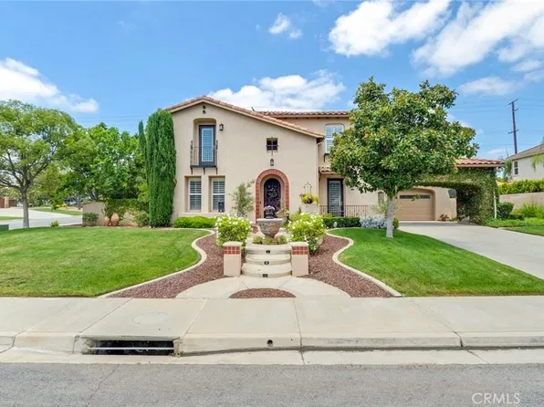 1261 Pamplona Dr, Riverside, CA 92508