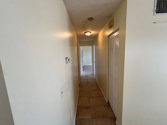 4th image of 5507 Fountain Lake Cir APT B108