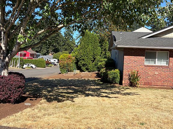 2nd image of 5328 Lone Fir Ave SE