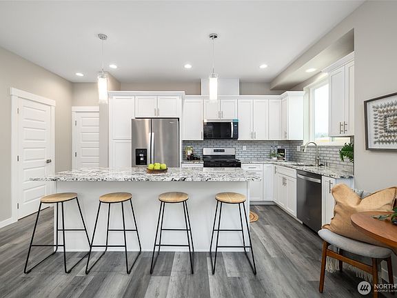 4th image of 1515 N Waugh Road #B