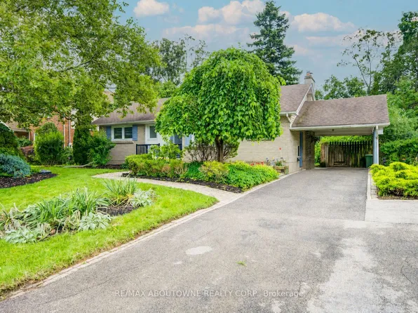 30 Dale Ave, Hamilton, ON L8G 3L9