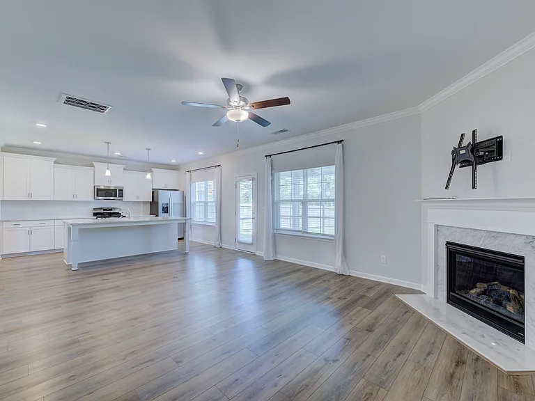 151 Brockway Dr — Photo 18