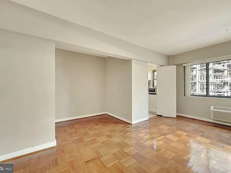 2141 I St NW #514 — Photo 9