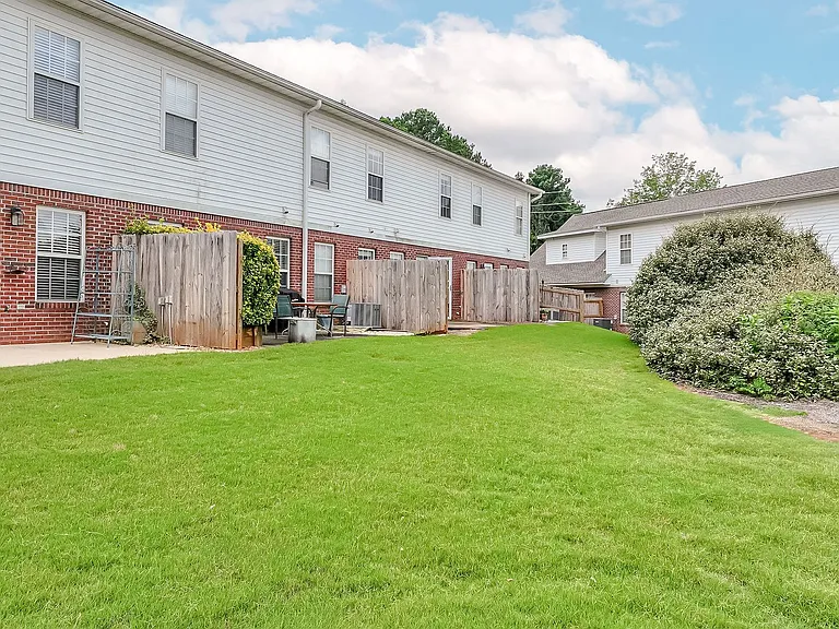 2428 E University Dr #103 — Photo 24
