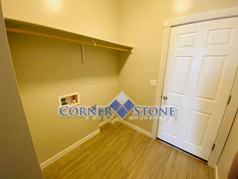 6574 E Fairmount St — Photo 17