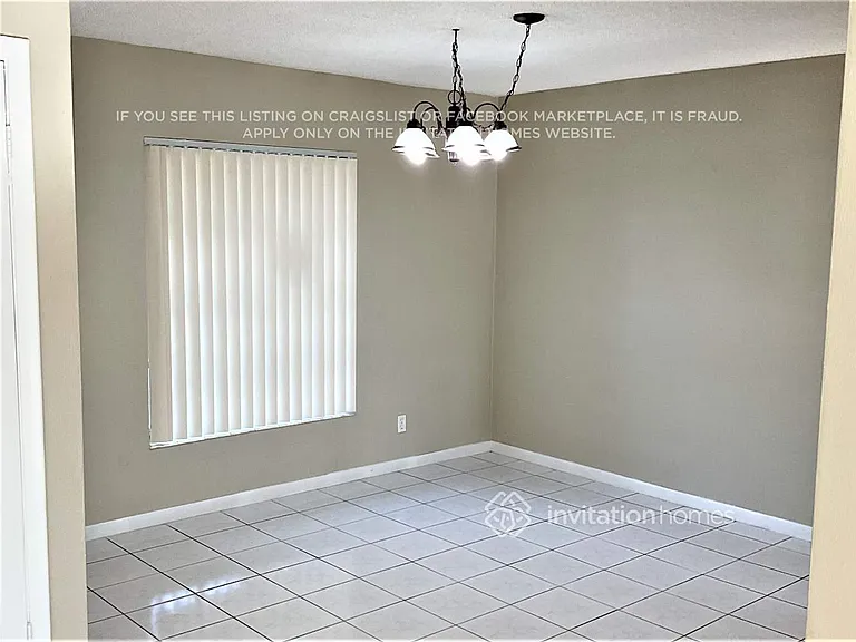 11721 SW 122nd Ave — Photo 8