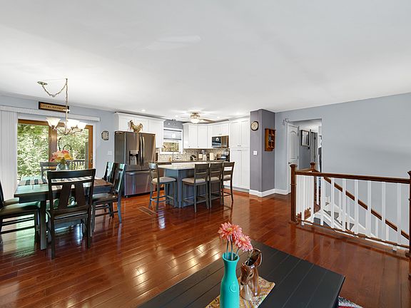 5th image of 3136 Everglade Ave